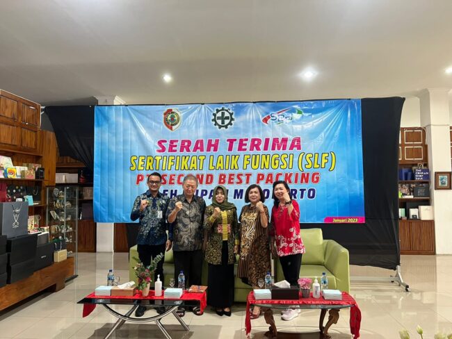 Penyerahan Dokumen SLF – PT Second Best Packing